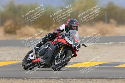 media/Sep-10-2022-SoCal Trackdays (Sat) [[a5bf35bb4a]]/Turn 6 (1140am)/